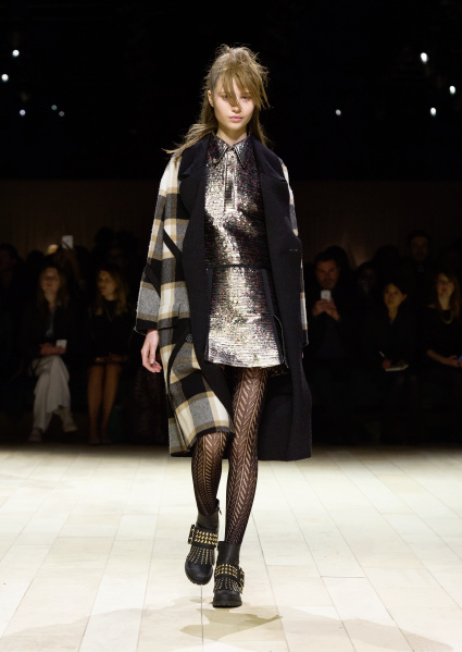 Burberry Womenswear February 2016 Collection - Look 13